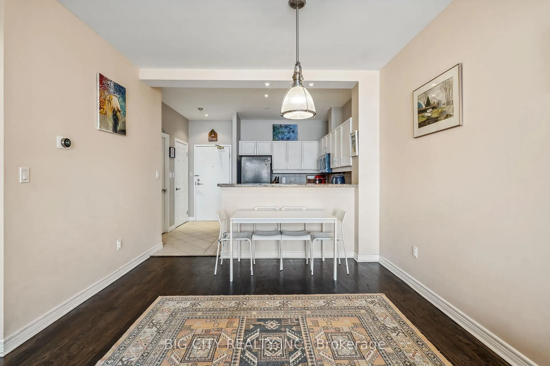 Photo 5 of Unit 403, 1 Leaside Park Drive, Toronto, Thorncliffe Park — HOMEH