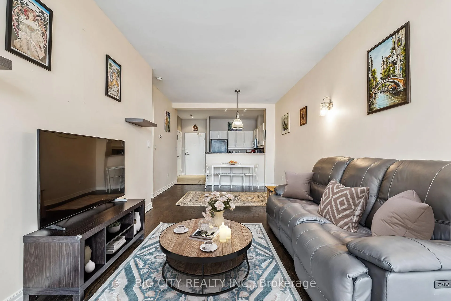 Photo 7 of Unit 403, 1 Leaside Park Drive, Toronto, Thorncliffe Park — HOMEH