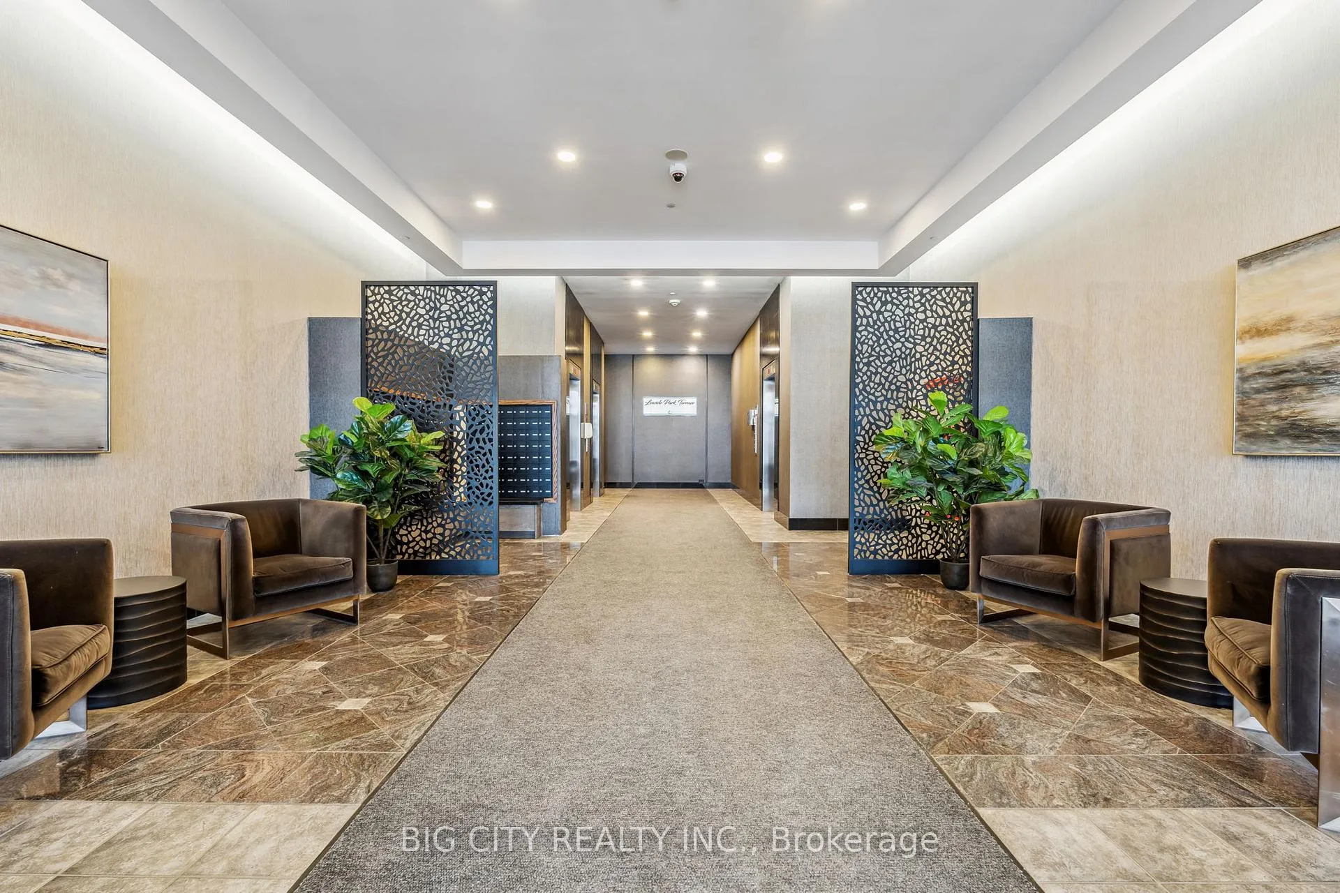 Photo 15 of Unit 403, 1 Leaside Park Drive, Toronto, Thorncliffe Park — HOMEH