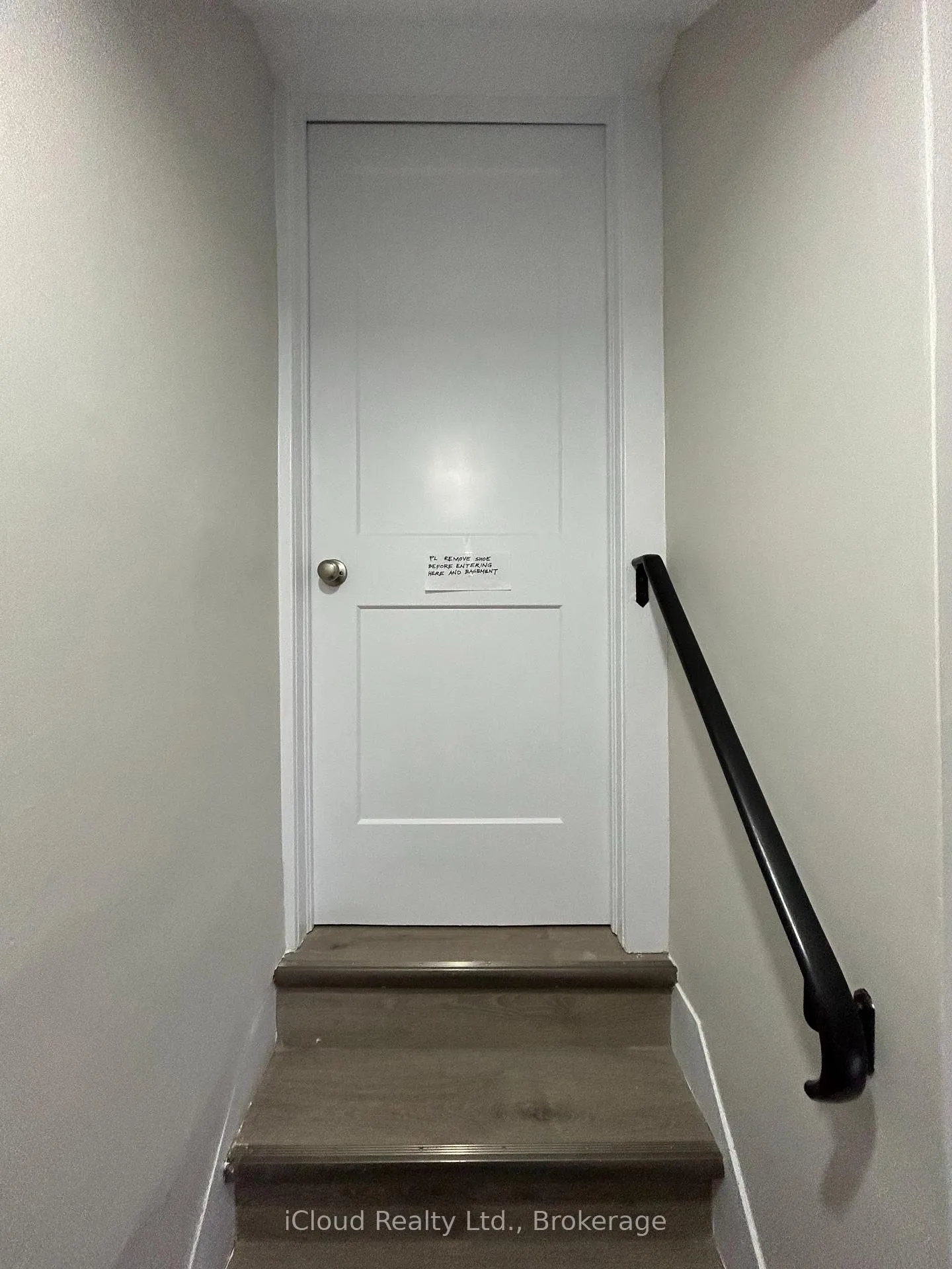 Photo 2 of Unit Unit 1, 152 Weber Street E, Kitchener — HOMEH