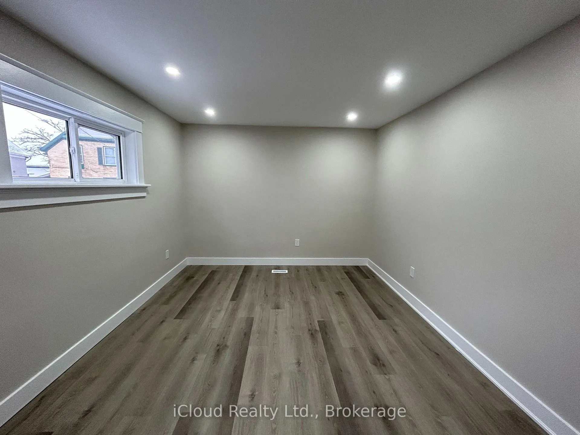 Photo 10 of Unit Unit 1, 152 Weber Street E, Kitchener — HOMEH