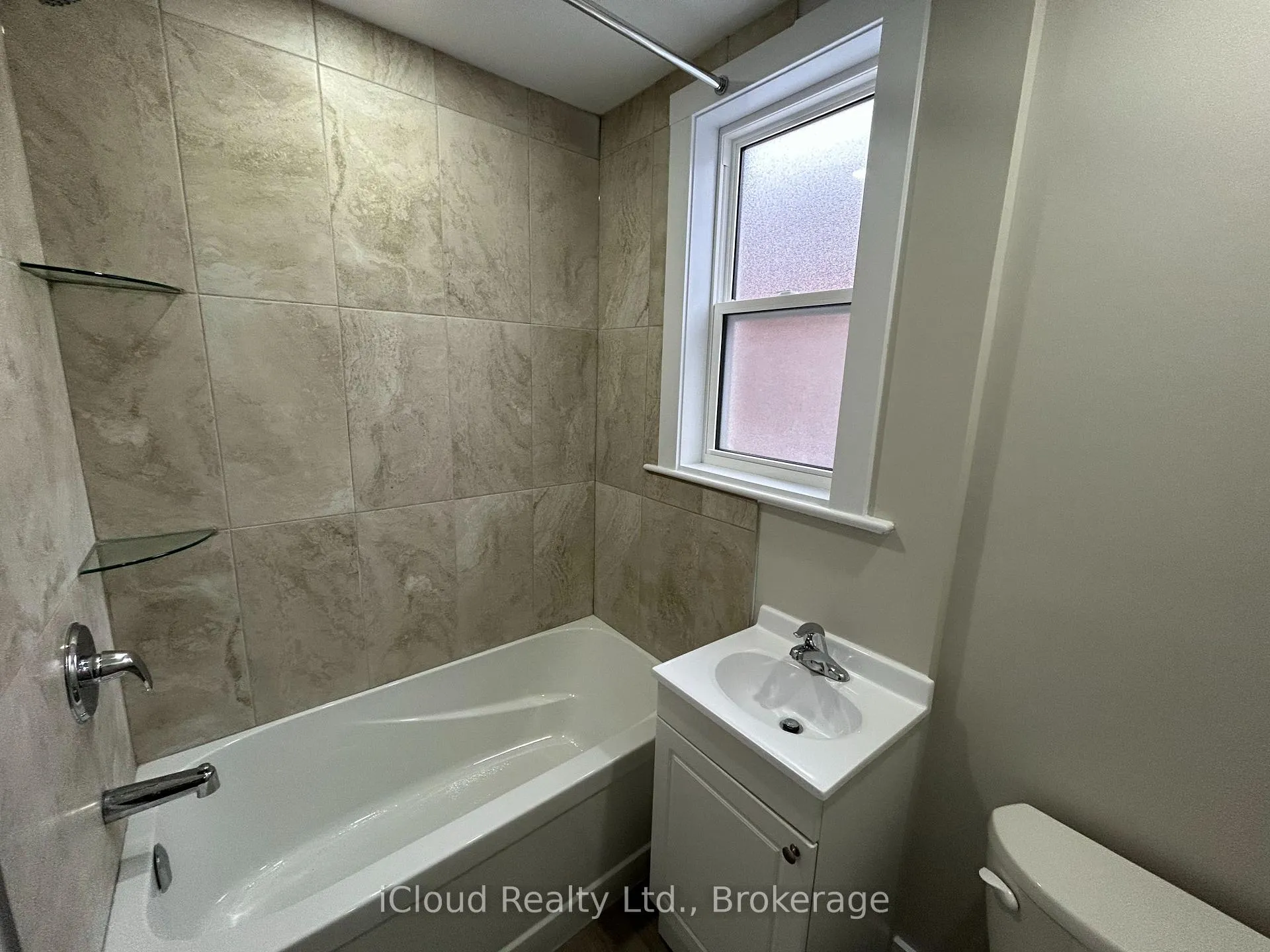 Photo 13 of Unit Unit 1, 152 Weber Street E, Kitchener — HOMEH
