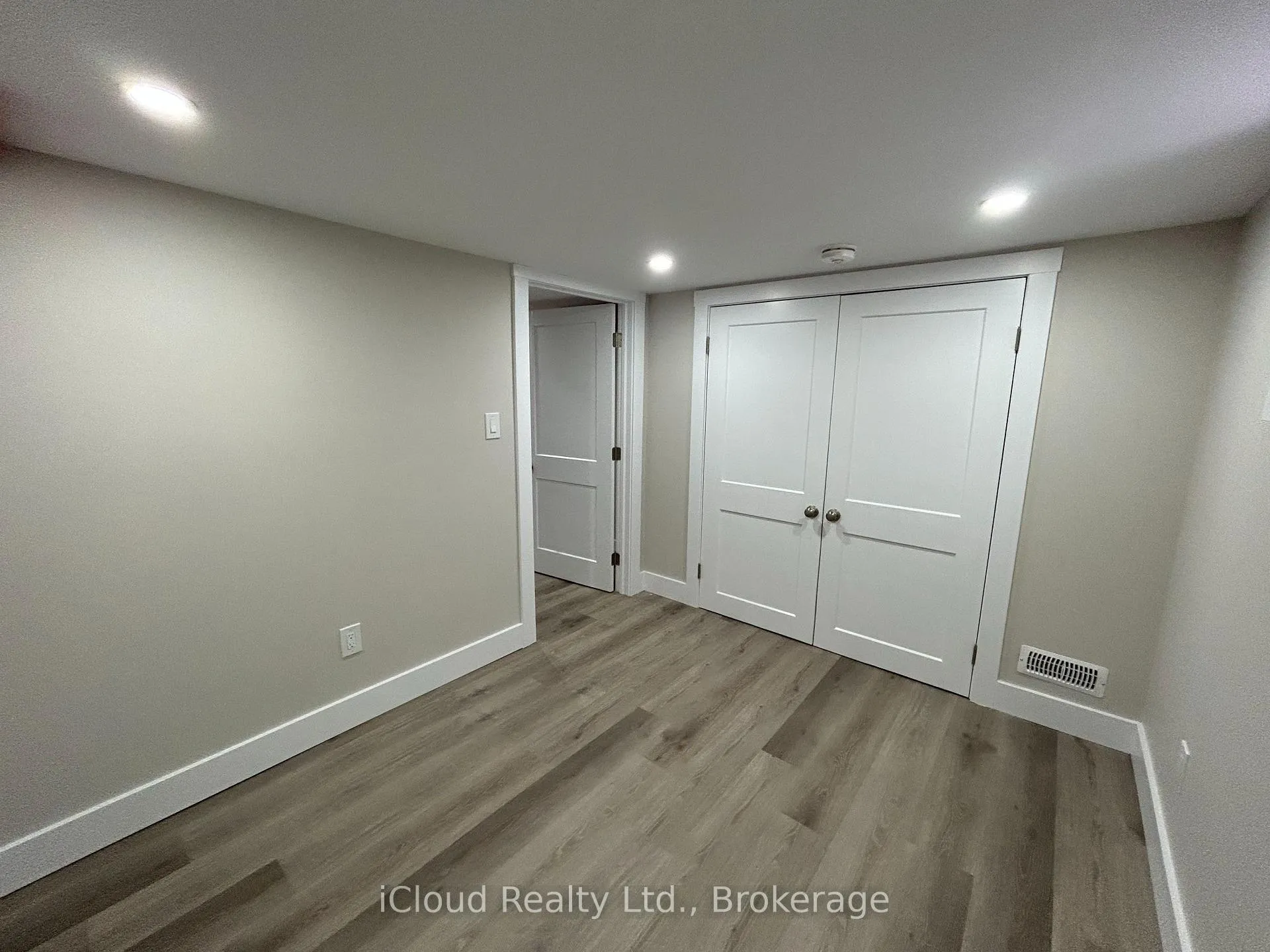 Photo 43 of Unit Unit 1, 152 Weber Street E, Kitchener — HOMEH