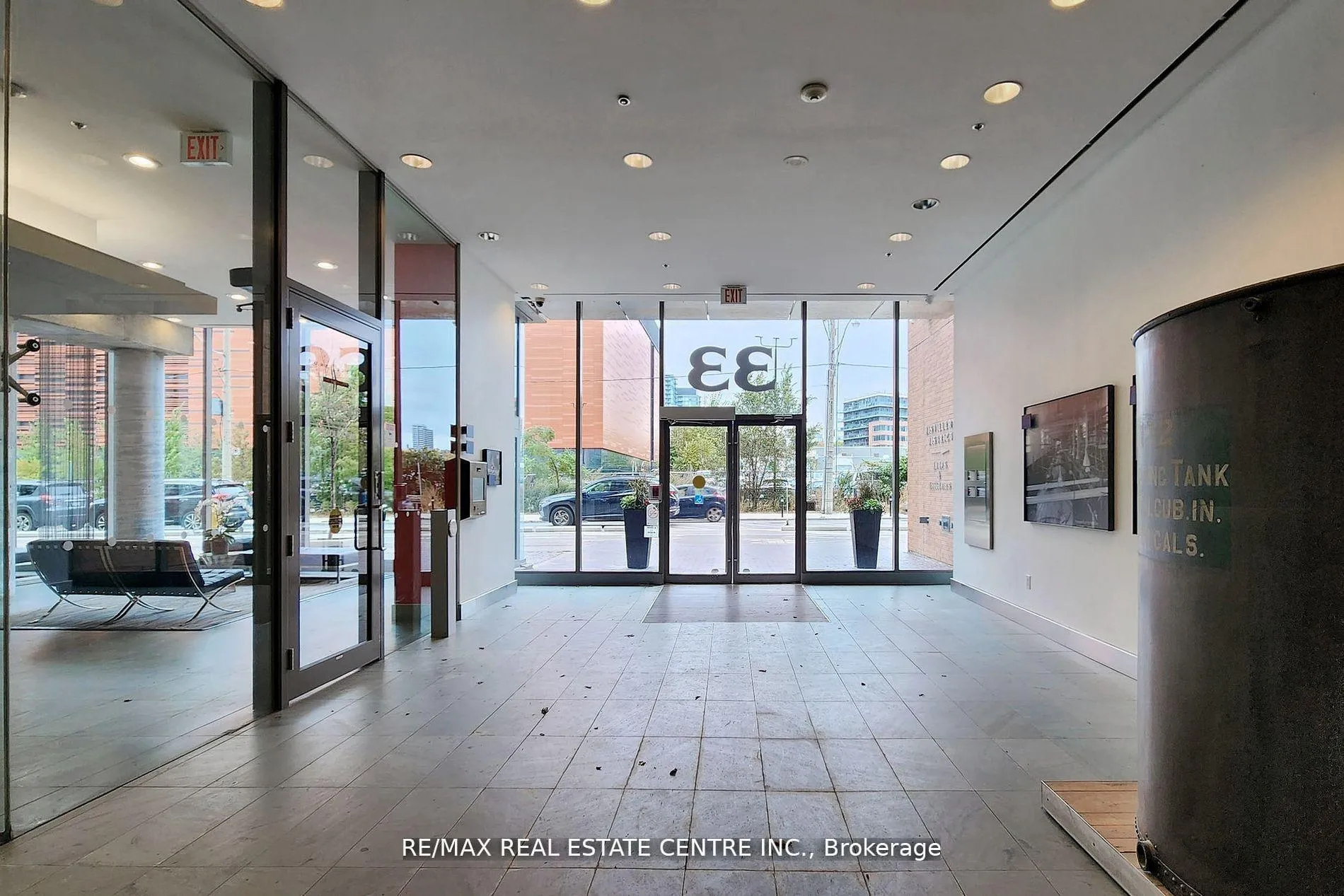 Photo 4 of Unit 312, 33 Mill Street, Toronto, Waterfront Communities — HOMEH