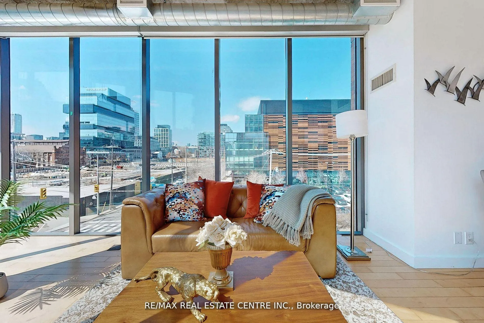 Photo 6 of Unit 312, 33 Mill Street, Toronto, Waterfront Communities — HOMEH