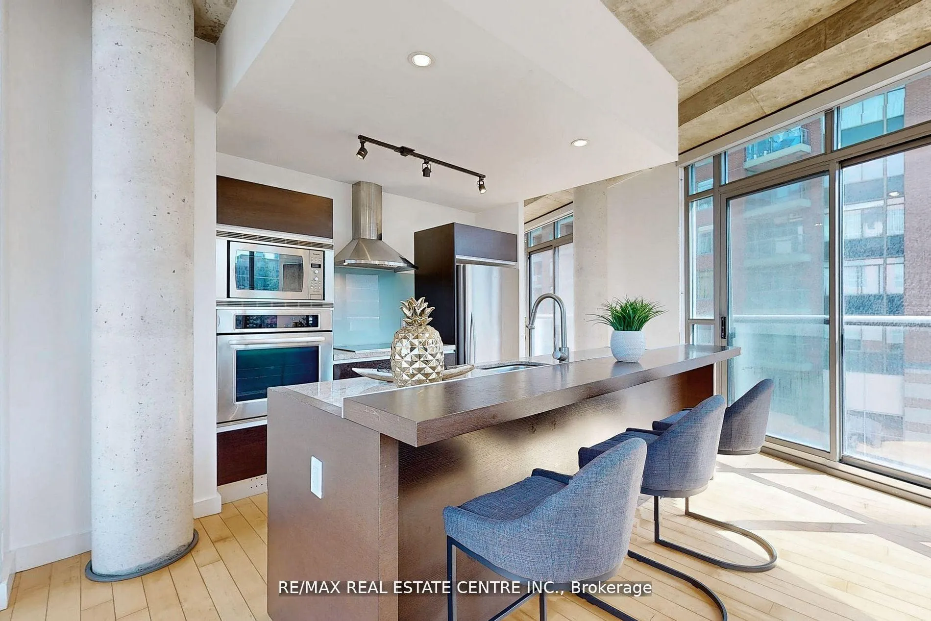 Photo 9 of Unit 312, 33 Mill Street, Toronto, Waterfront Communities — HOMEH