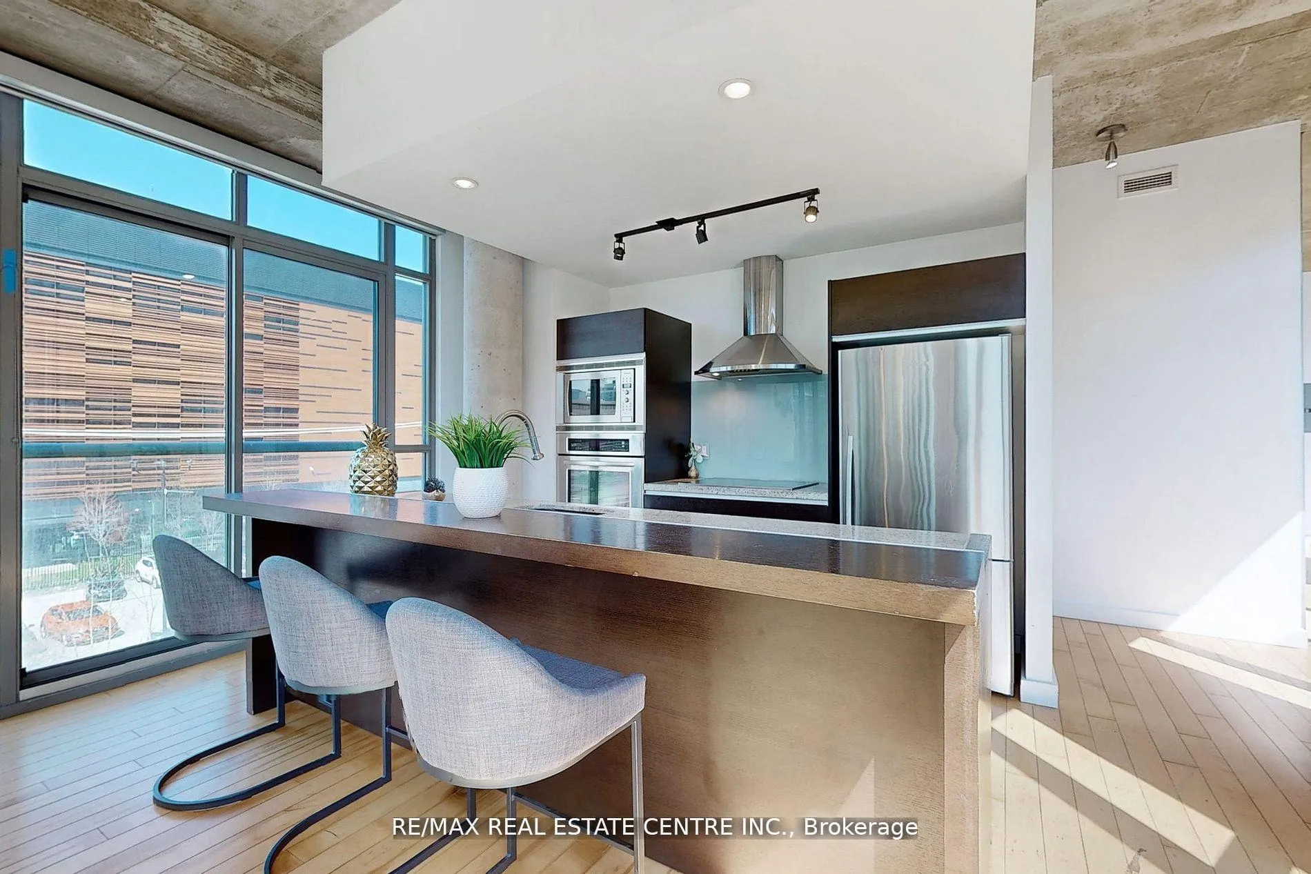 Photo 11 of Unit 312, 33 Mill Street, Toronto, Waterfront Communities — HOMEH