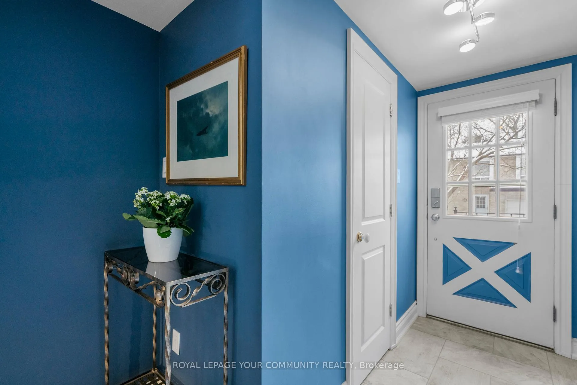 Photo 4 of 248 Royal Orchard Boulevard, Markham, Royal Orchard — HOMEH