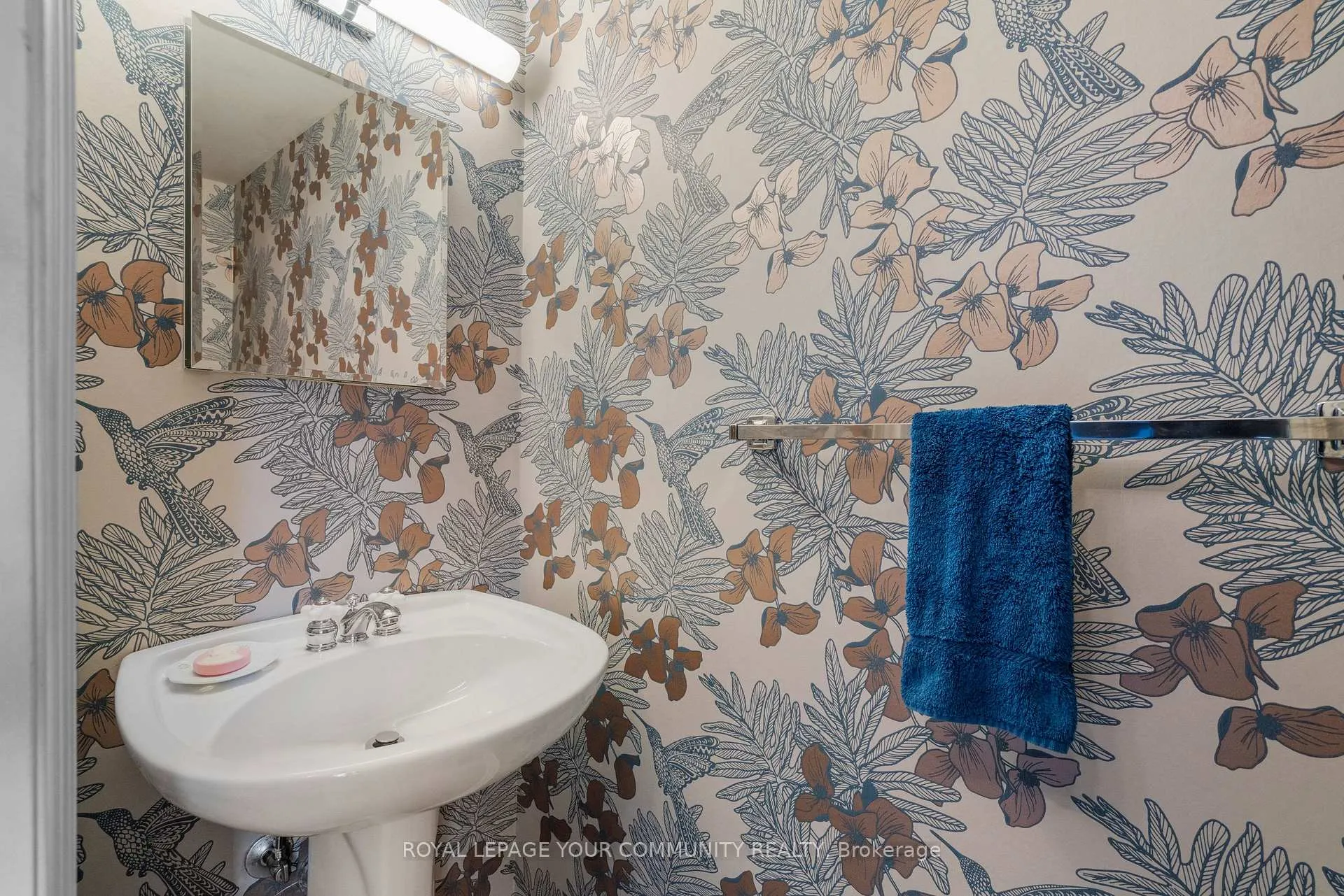Photo 12 of 248 Royal Orchard Boulevard, Markham, Royal Orchard — HOMEH