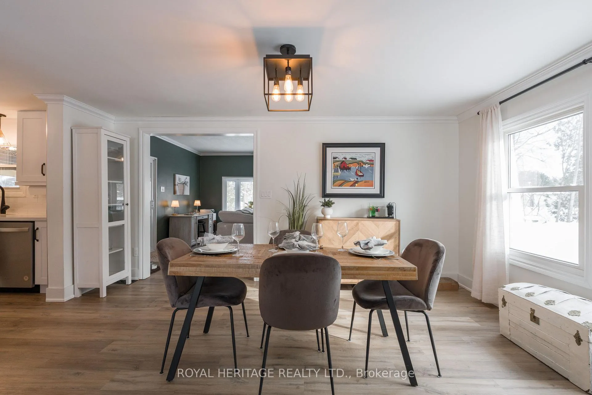 Photo 14 of 104 Linden Lane, Innisfil, Rural Innisfil — HOMEH