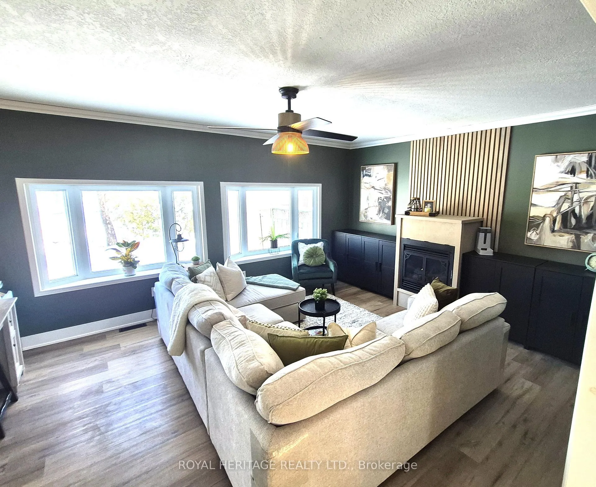 Photo 19 of 104 Linden Lane, Innisfil, Rural Innisfil — HOMEH