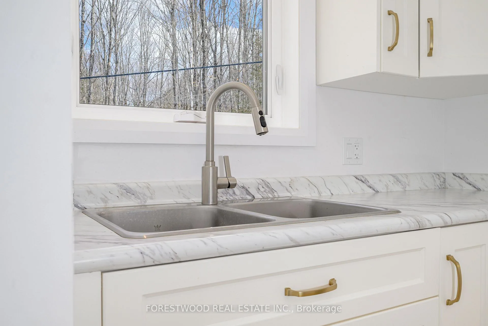Photo 9 of 1150 Providence Drive, Algonquin Highlands, Stanhope — HOMEH