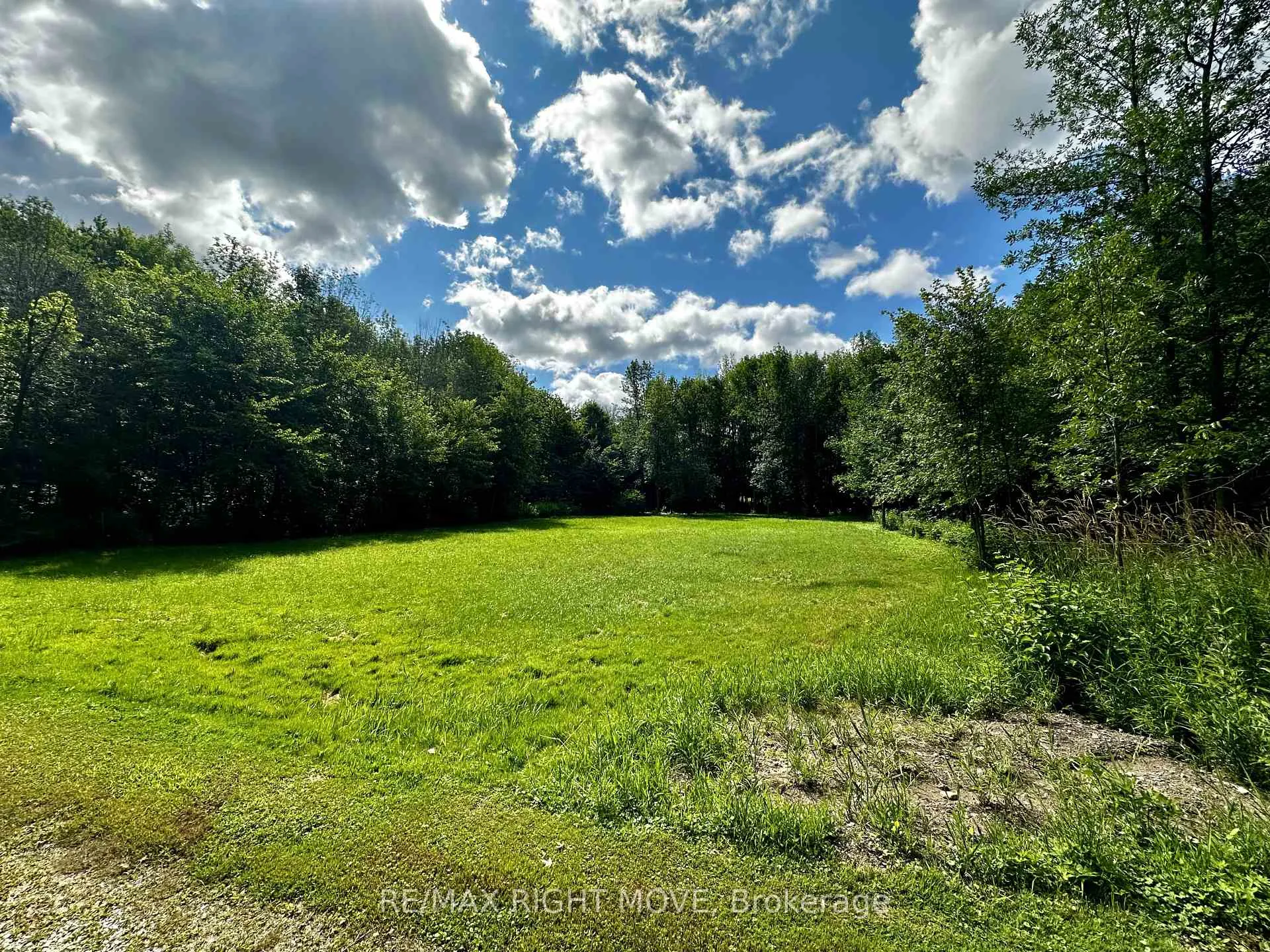 Photo 7 of 6091 Sheba Drive, Ramara, Rural Ramara — HOMEH