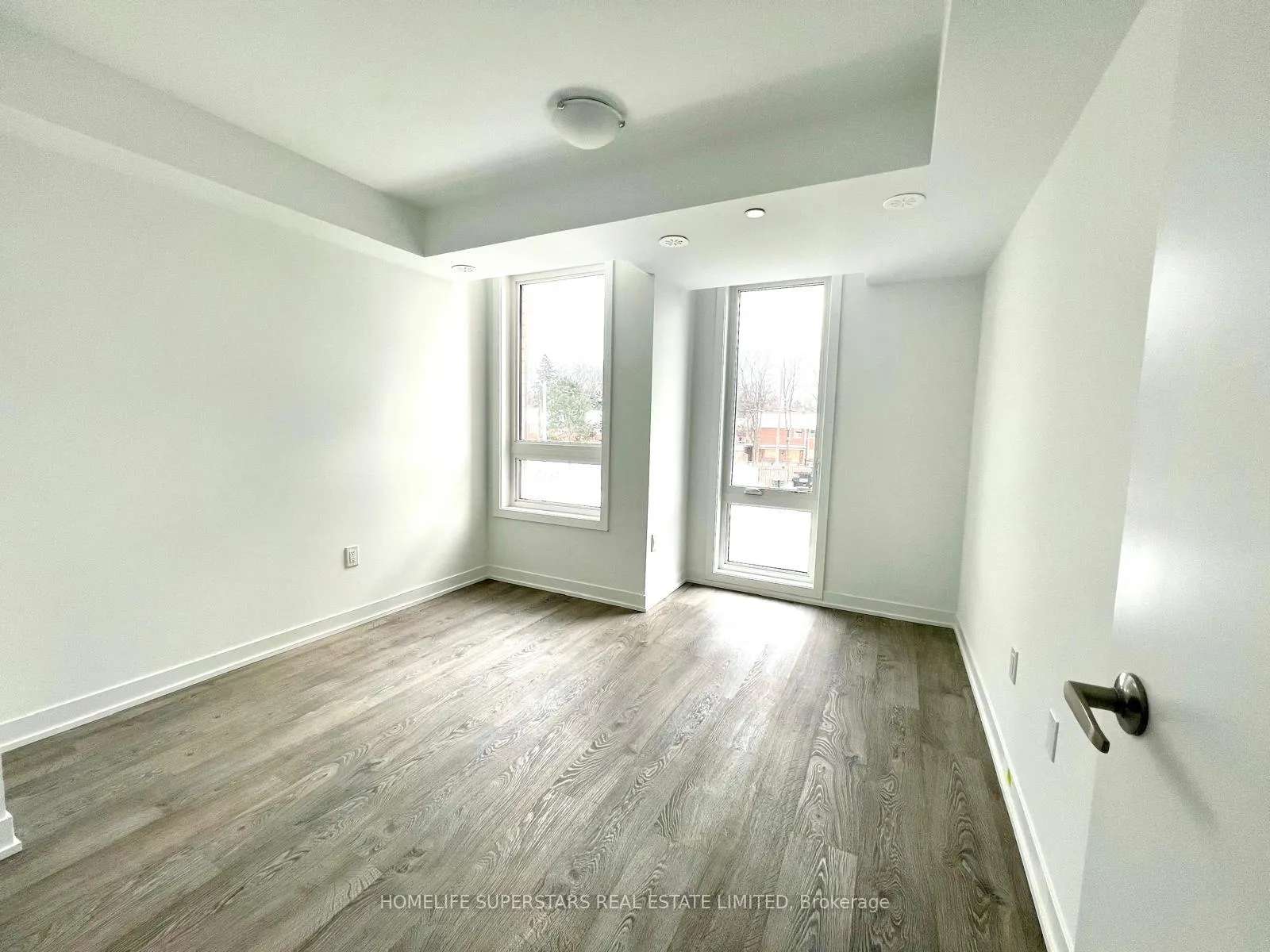 Photo 11 of 38 Turtle Island Road, Toronto, Englemount-Lawrence — HOMEH