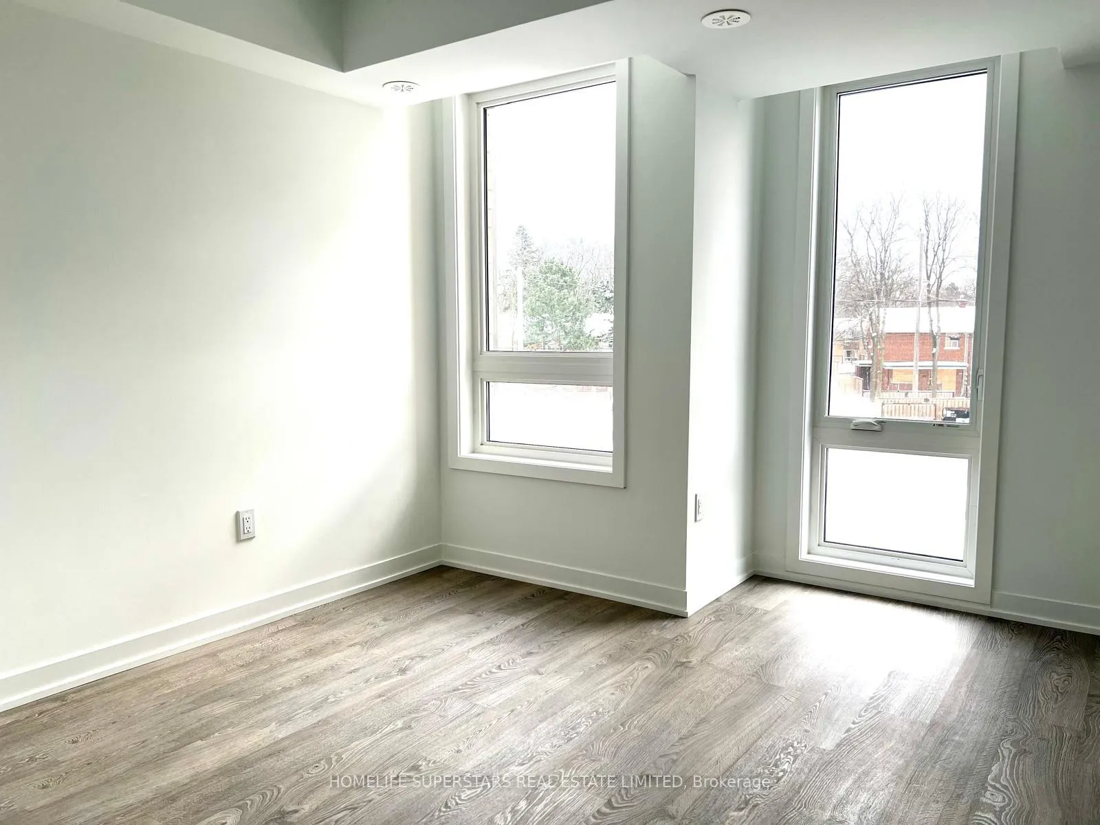 Photo 21 of 38 Turtle Island Road, Toronto, Englemount-Lawrence — HOMEH