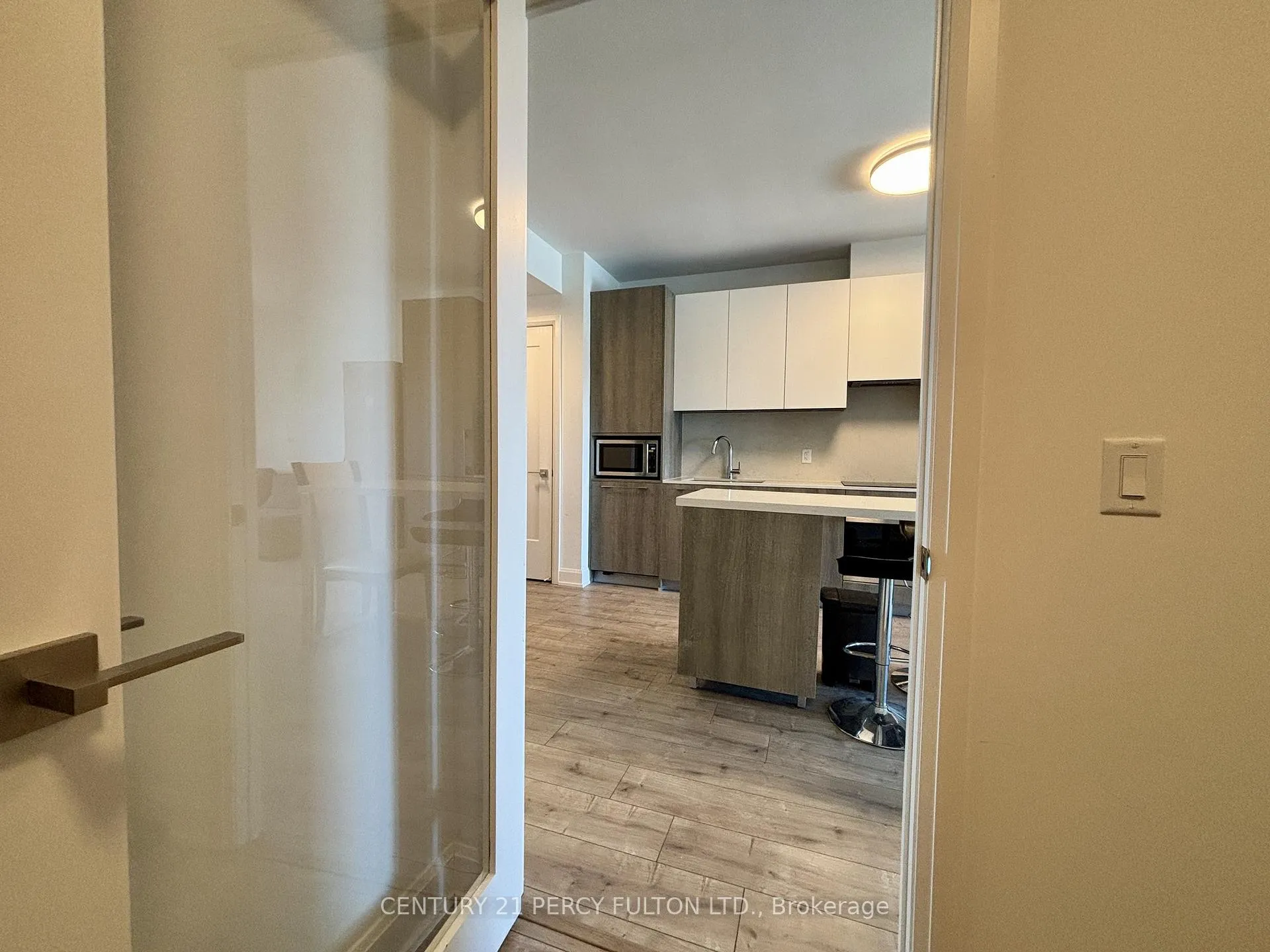 Photo 7 of Unit 3108, 8 Water Walk Drive, Markham, Unionville — HOMEH