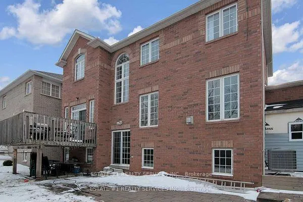 Photo 1 of 32 River Rock Court, Brampton, Fletcher's Meadow — HOMEH