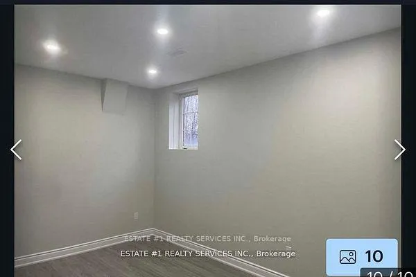 Photo 4 of 32 River Rock Court, Brampton, Fletcher's Meadow — HOMEH
