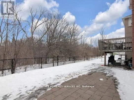 Photo 8 of 32 River Rock Court, Brampton, Fletcher's Meadow — HOMEH