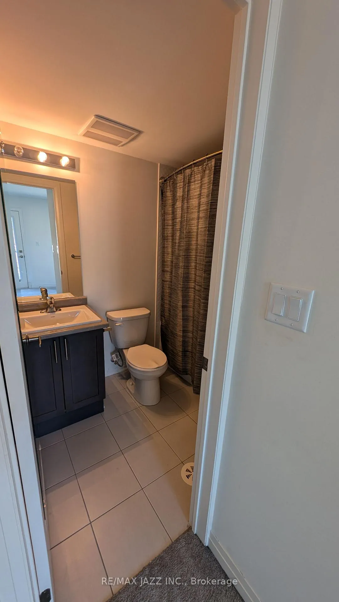 Photo 16 of Unit D, 22 Lookout Drive, Clarington, Bowmanville — HOMEH