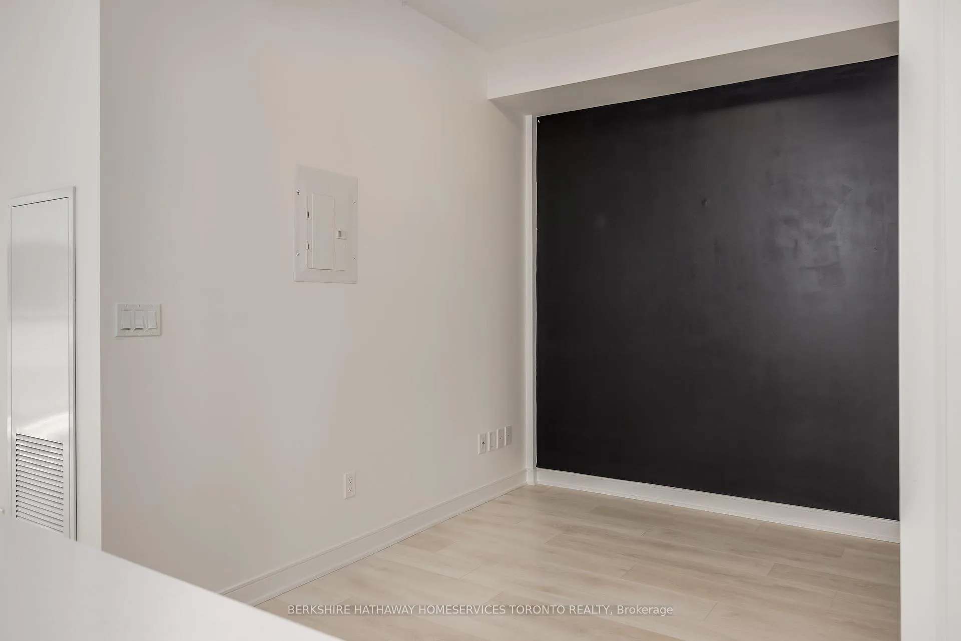 Photo 3 of Unit S316, 35 Rolling Mills Road, Toronto, Waterfront Communities — HOMEH
