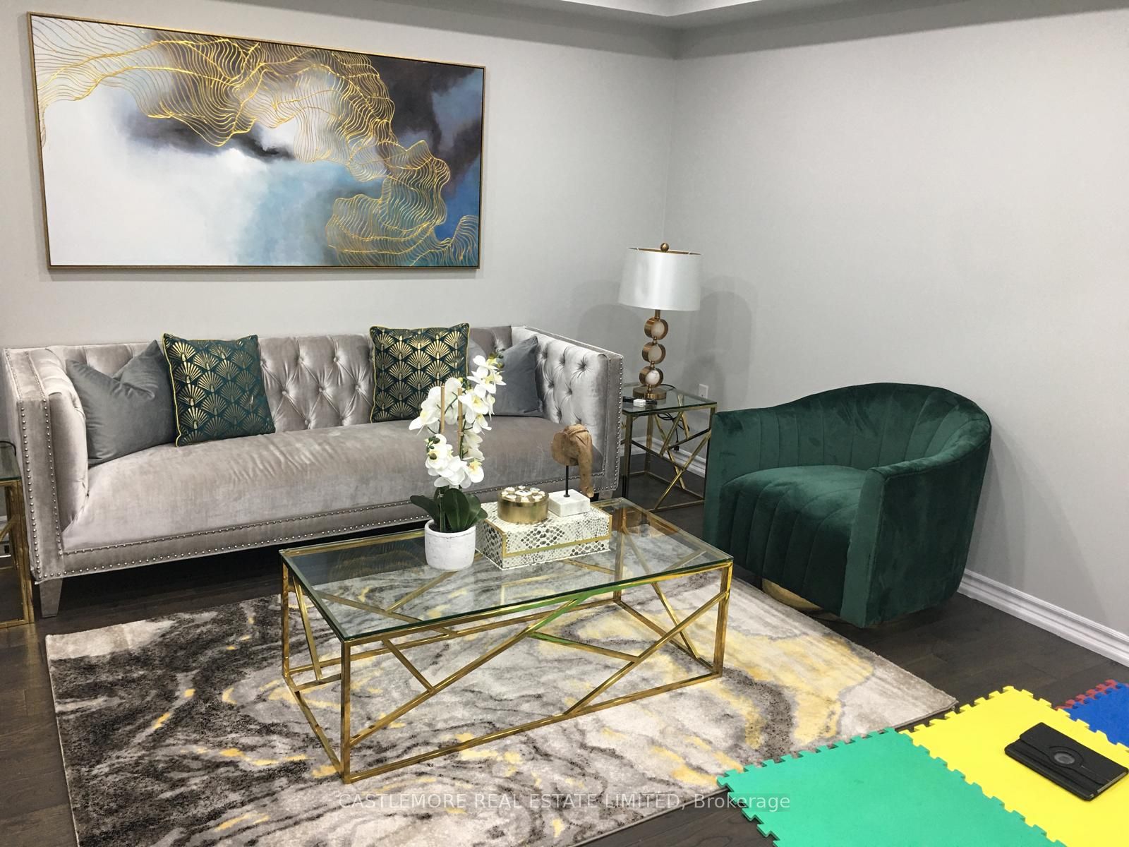 Photo 9 of 11 Bannister Crescent, Brampton, Northwest Brampton — HOMEH