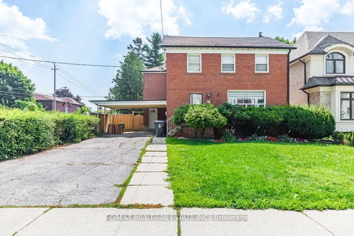 Front of Unit Bsmt, 41 Fairholme Avenue