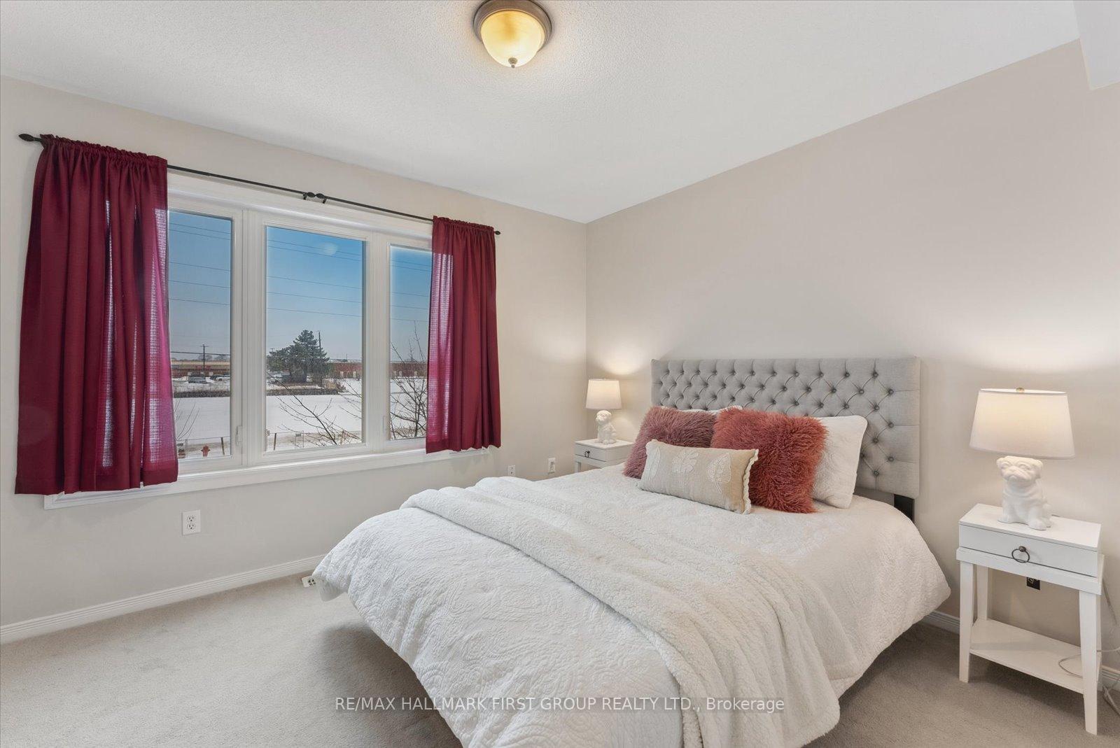 Photo 13 of 287 Monarch Avenue, Ajax, South West — HOMEH