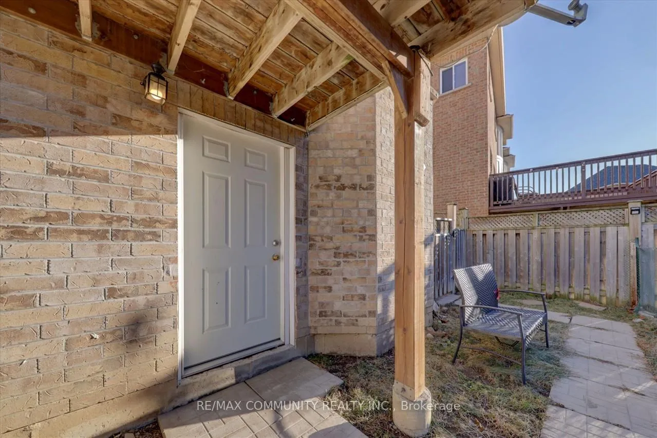 Photo 5 of Unit Bsmt, 58 Rushworth Drive, Ajax, Northeast Ajax — HOMEH