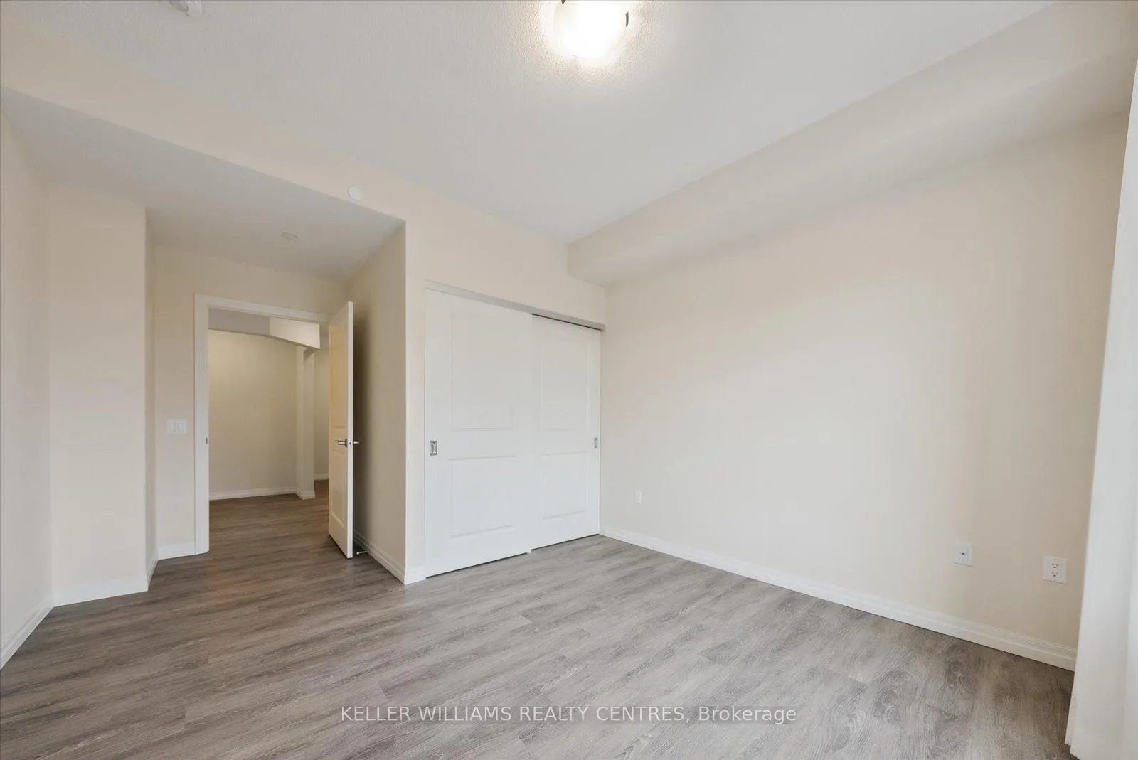 Photo 7 of Unit 303, 460 William Graham Drive, Aurora, Rural Aurora — HOMEH