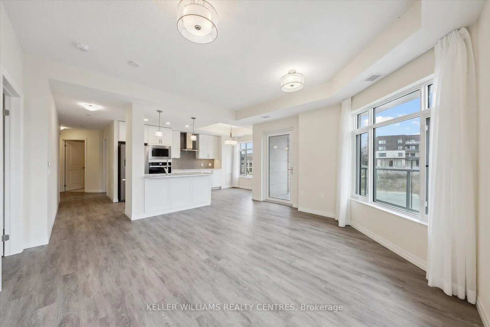 Photo 10 of Unit 303, 460 William Graham Drive, Aurora, Rural Aurora — HOMEH