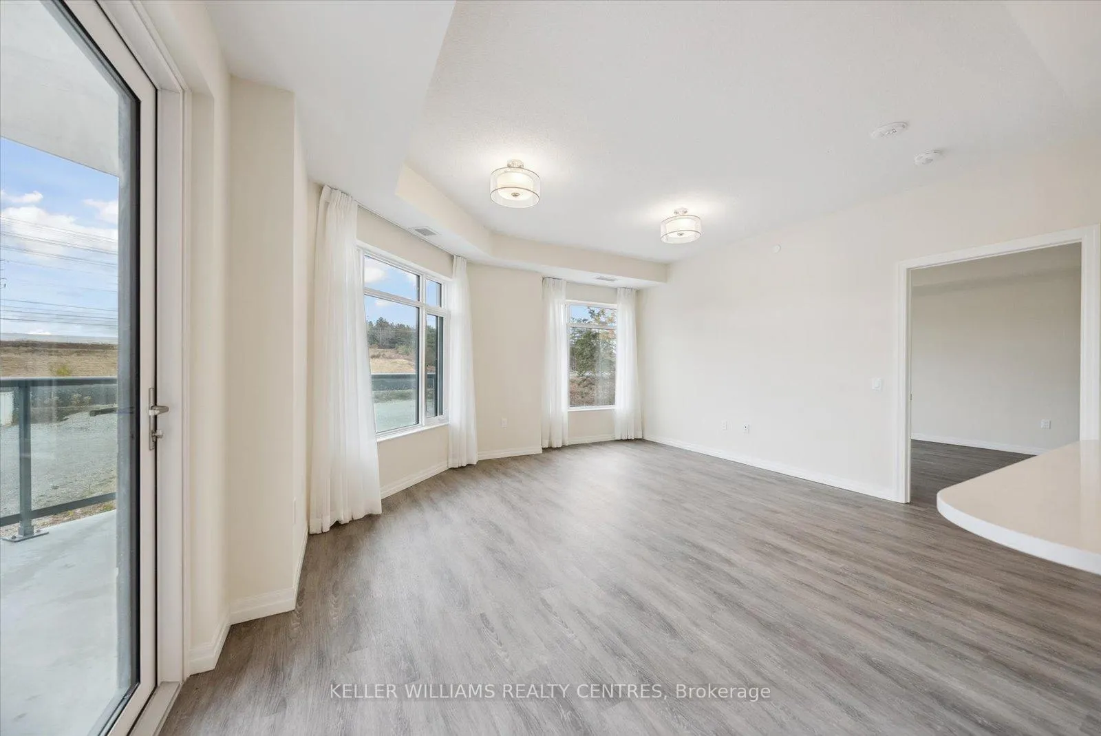 Photo 11 of Unit 303, 460 William Graham Drive, Aurora, Rural Aurora — HOMEH