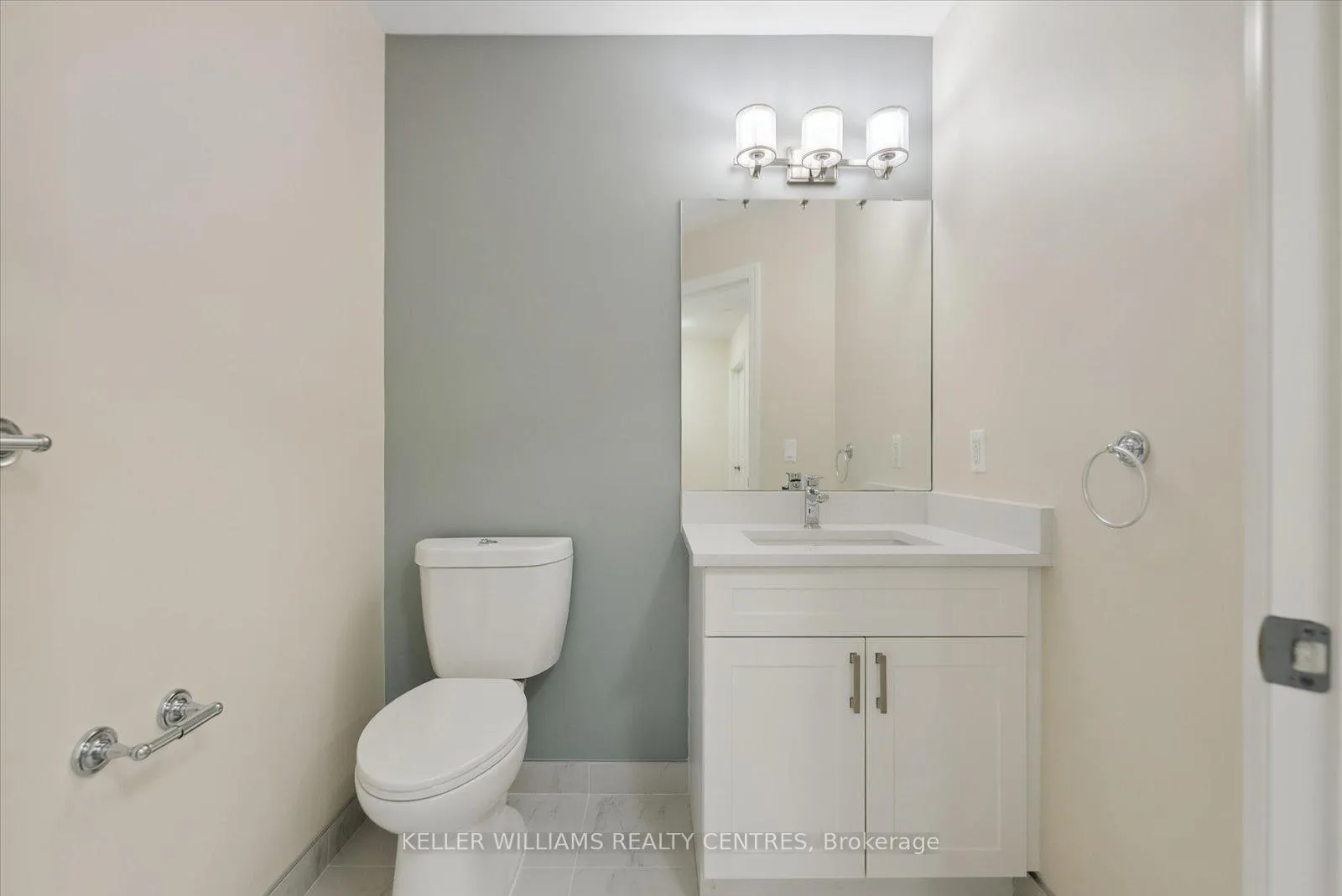 Photo 15 of Unit 303, 460 William Graham Drive, Aurora, Rural Aurora — HOMEH