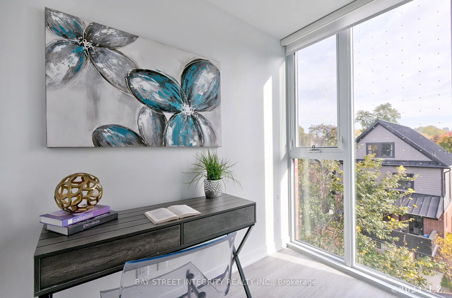 Photo 13 of Unit 403, 185 Alberta Avenue W, Toronto, Oakwood Village — HOMEH