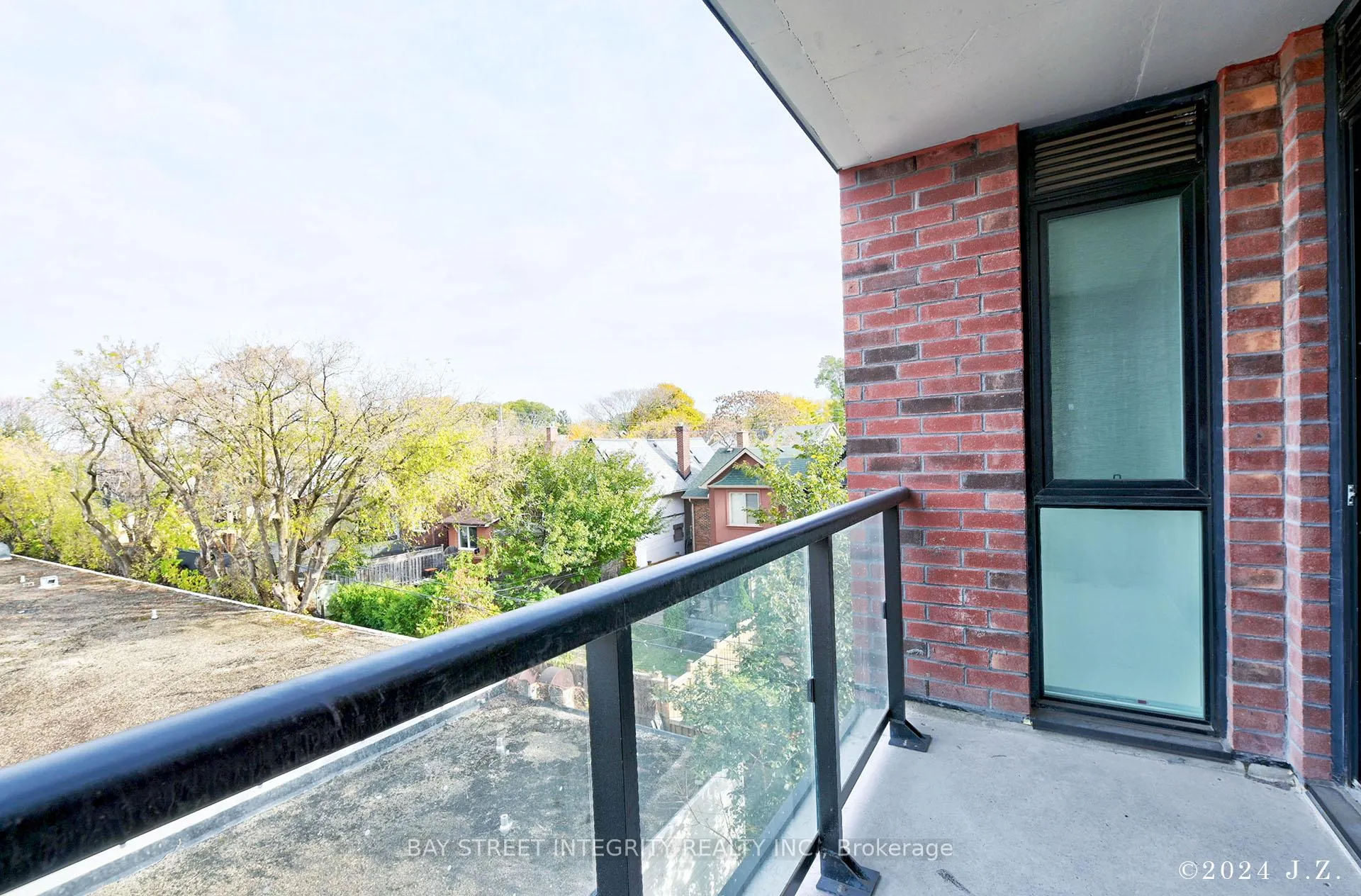 Photo 20 of Unit 403, 185 Alberta Avenue W, Toronto, Oakwood Village — HOMEH