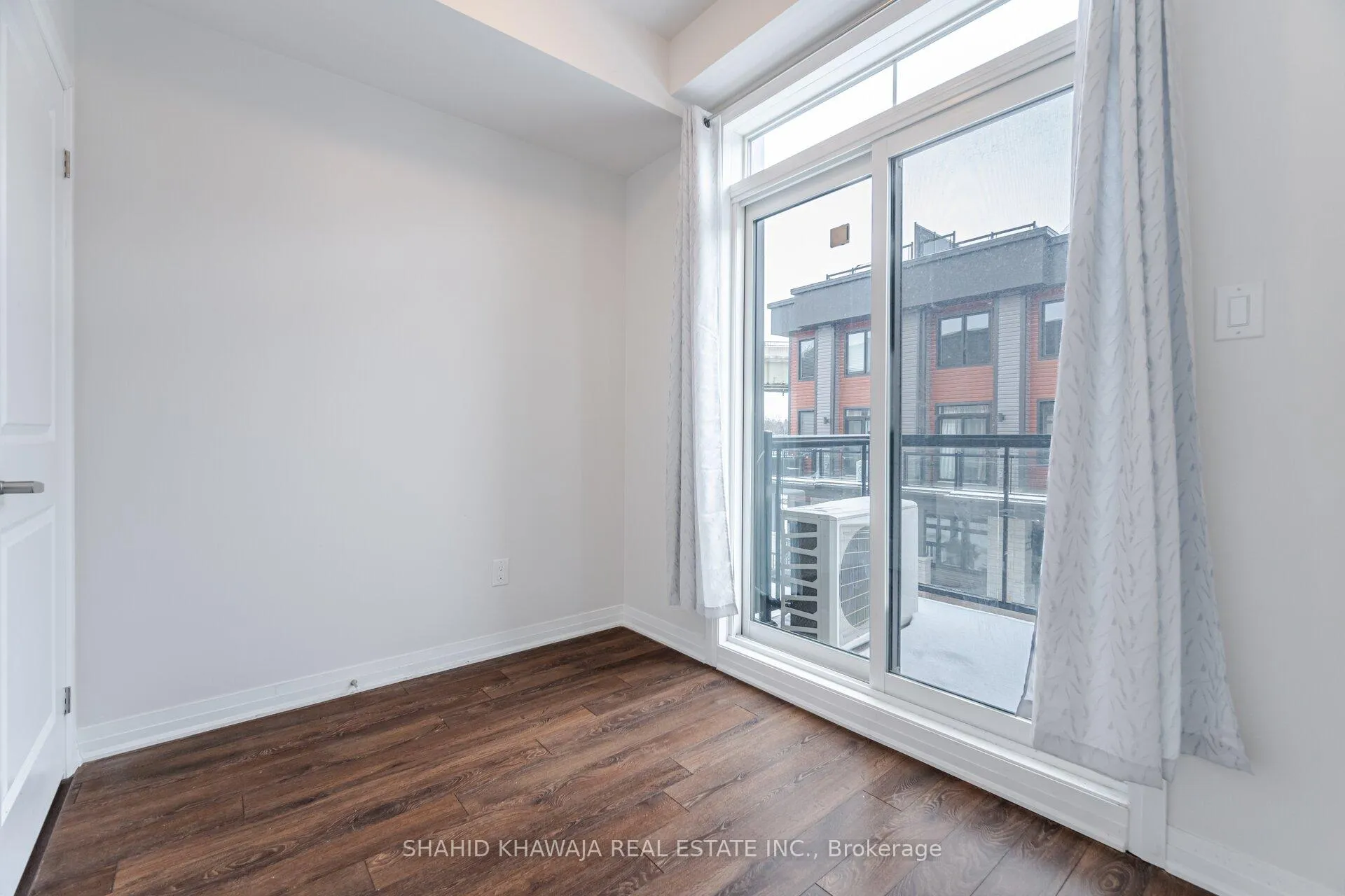 Photo 13 of Unit 46, 2 Willow Street, Brant, Paris — HOMEH