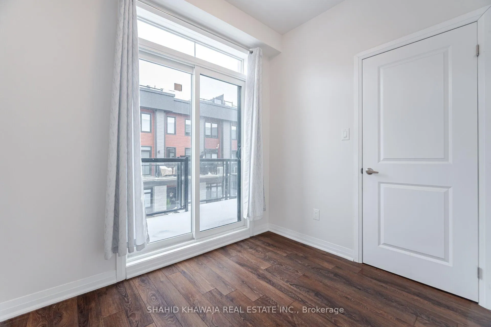 Photo 14 of Unit 46, 2 Willow Street, Brant, Paris — HOMEH
