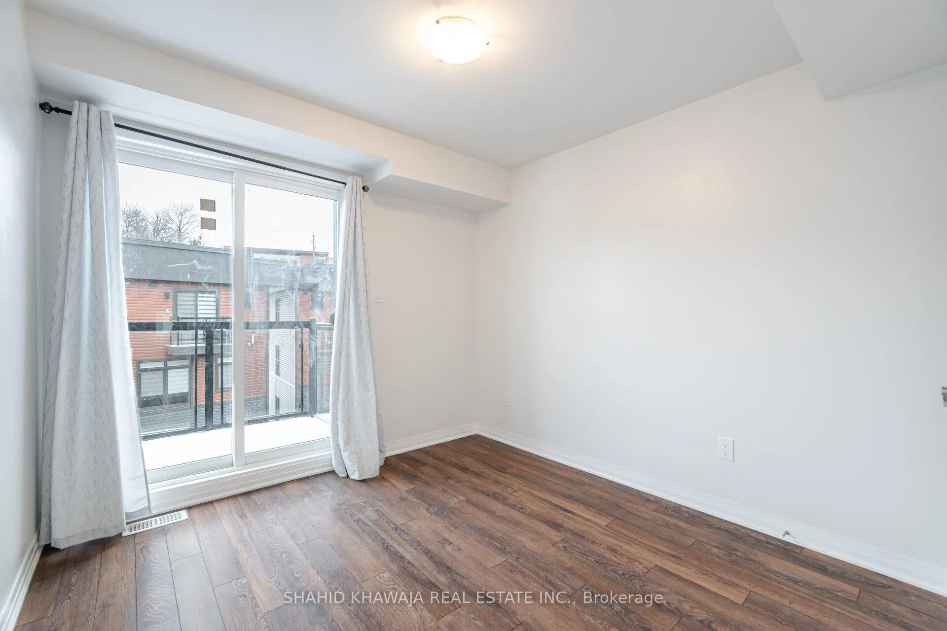 Photo 26 of Unit 46, 2 Willow Street, Brant, Paris — HOMEH
