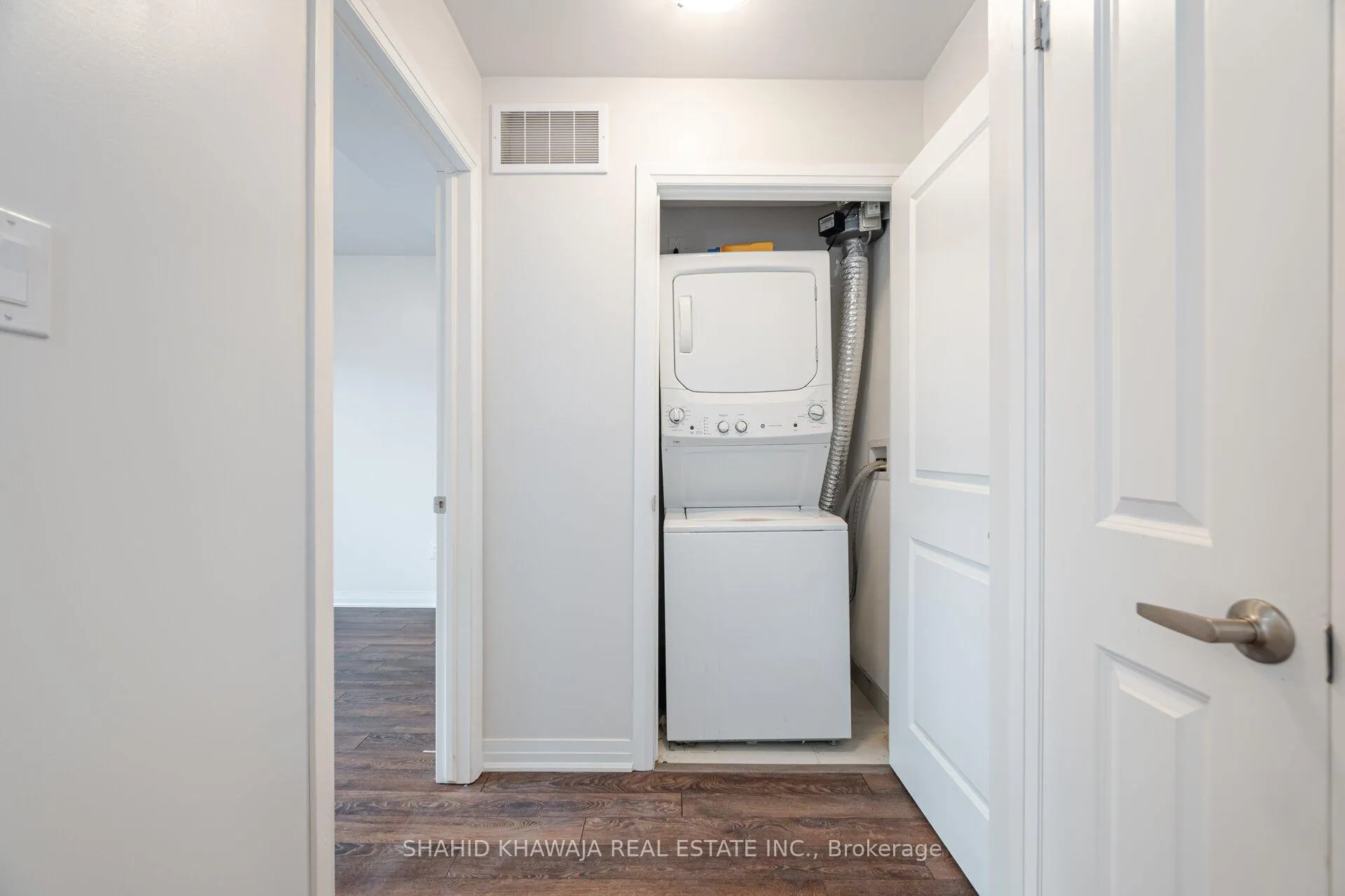 Photo 29 of Unit 46, 2 Willow Street, Brant, Paris — HOMEH