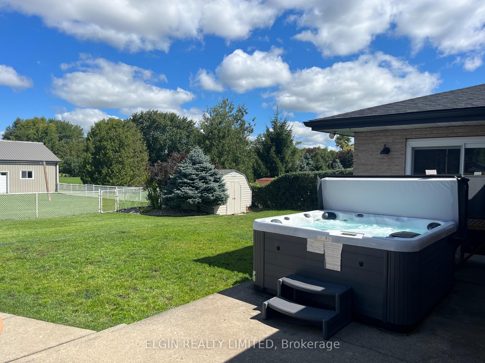 Photo 42 of 82 Lawton Street, Central Elgin, Rural Central Elgin — HOMEH