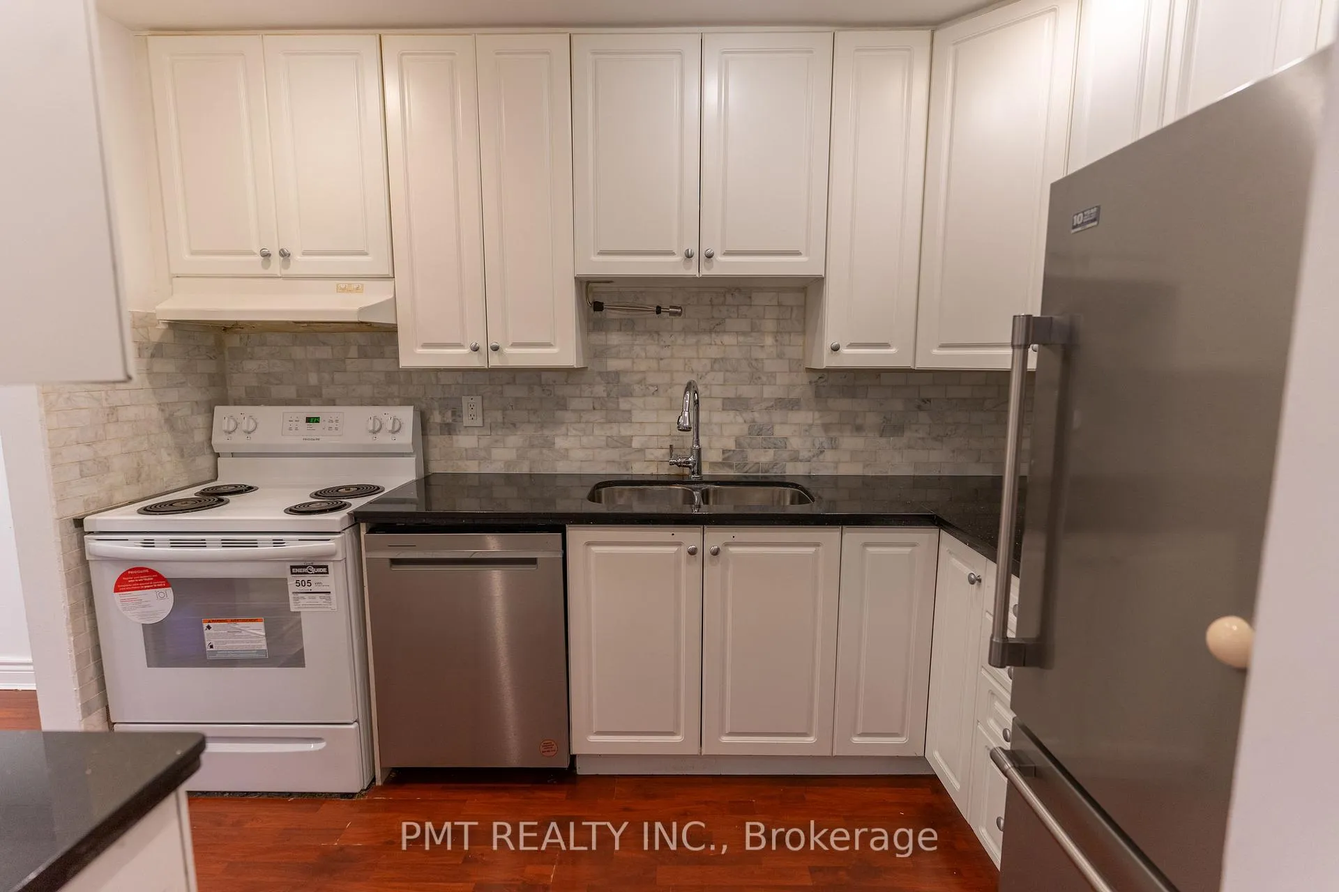 Photo 4 of 10 Corkory Way, Markham, Aileen-Willowbrook — HOMEH