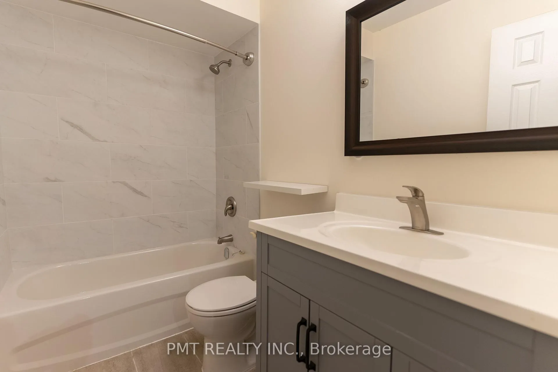 Photo 15 of 10 Corkory Way, Markham, Aileen-Willowbrook — HOMEH