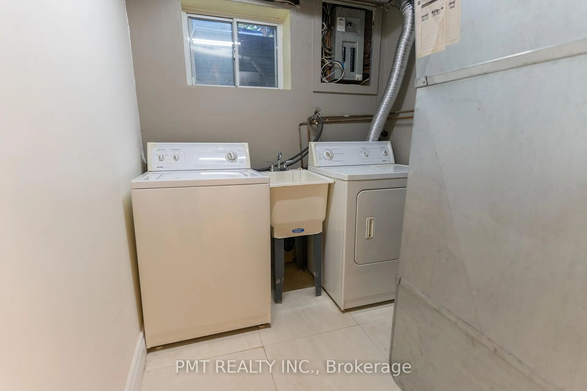 Photo 20 of 10 Corkory Way, Markham, Aileen-Willowbrook — HOMEH