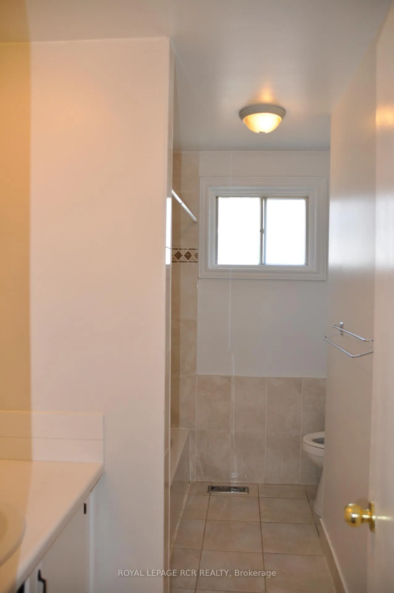 Photo 10 of 278 Whitehead Crescent, Caledon, Bolton North — HOMEH
