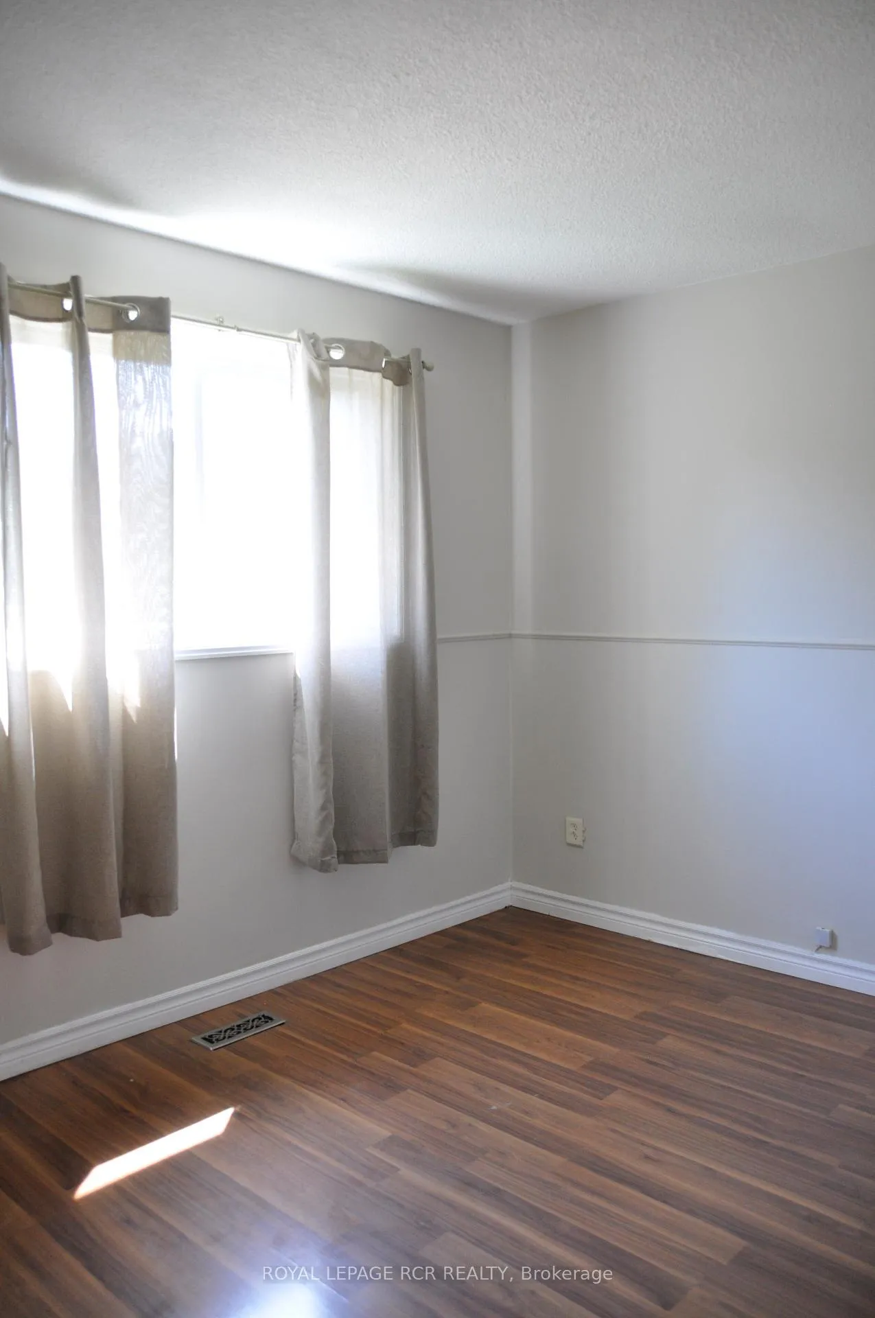 Photo 14 of 278 Whitehead Crescent, Caledon, Bolton North — HOMEH