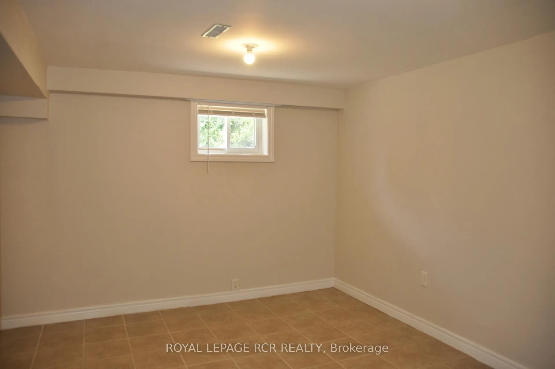 Photo 25 of 278 Whitehead Crescent, Caledon, Bolton North — HOMEH
