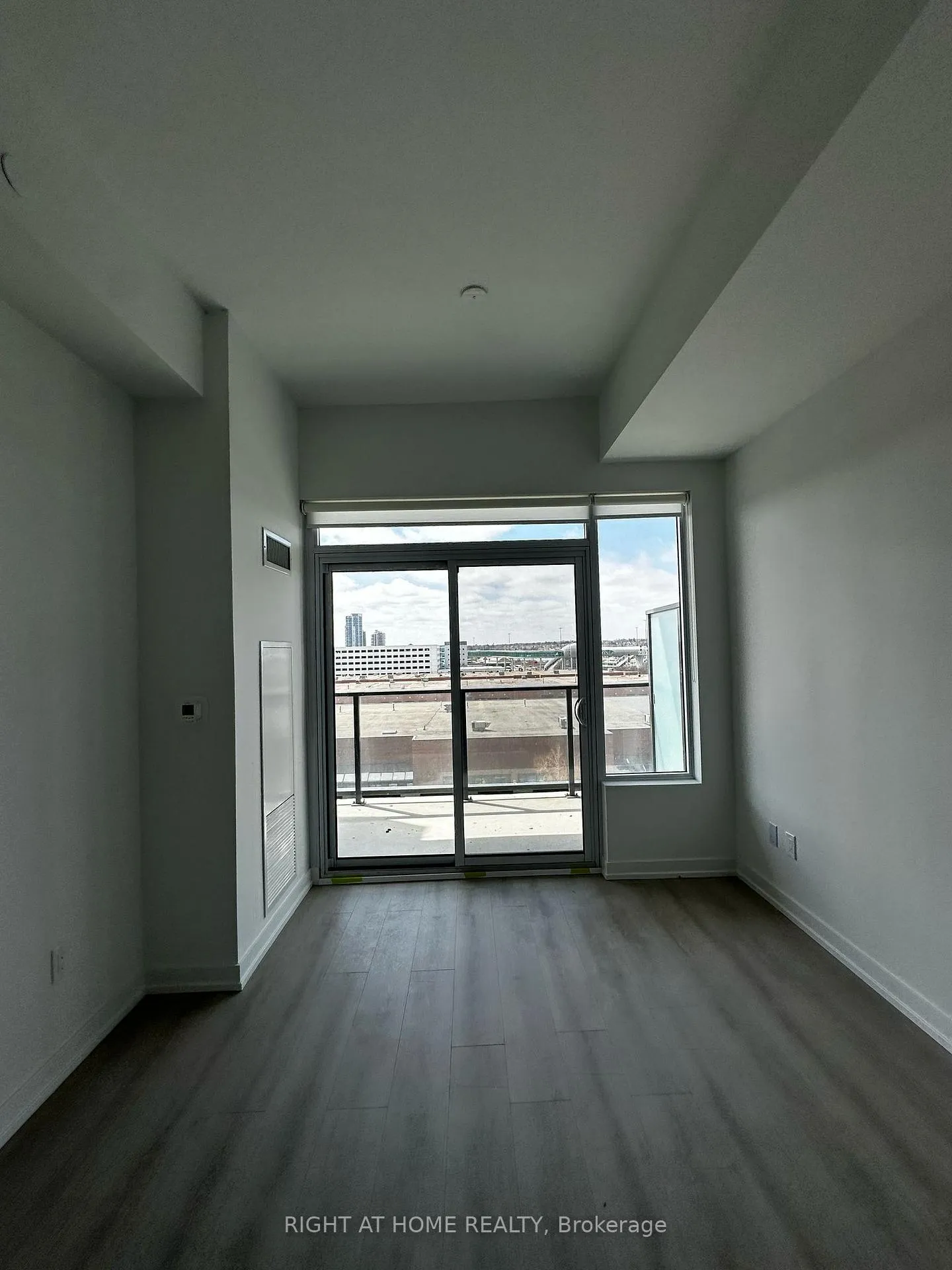 Photo 12 of Unit 613, 1435 celebration Drive, Pickering, Bay Ridges — HOMEH