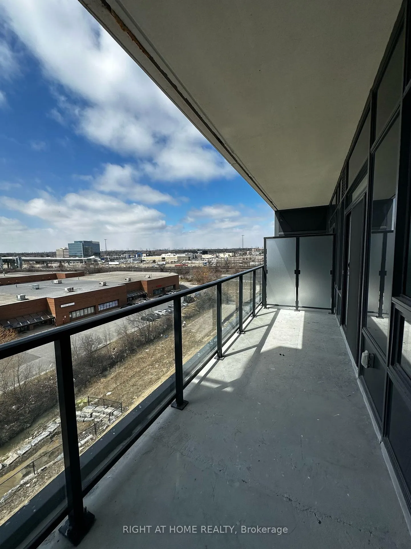 Photo 14 of Unit 613, 1435 celebration Drive, Pickering, Bay Ridges — HOMEH
