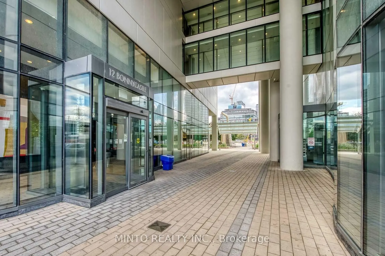 Photo 4 of Unit 907, 12 Bonnycastle Street, Toronto, Waterfront Communities — HOMEH