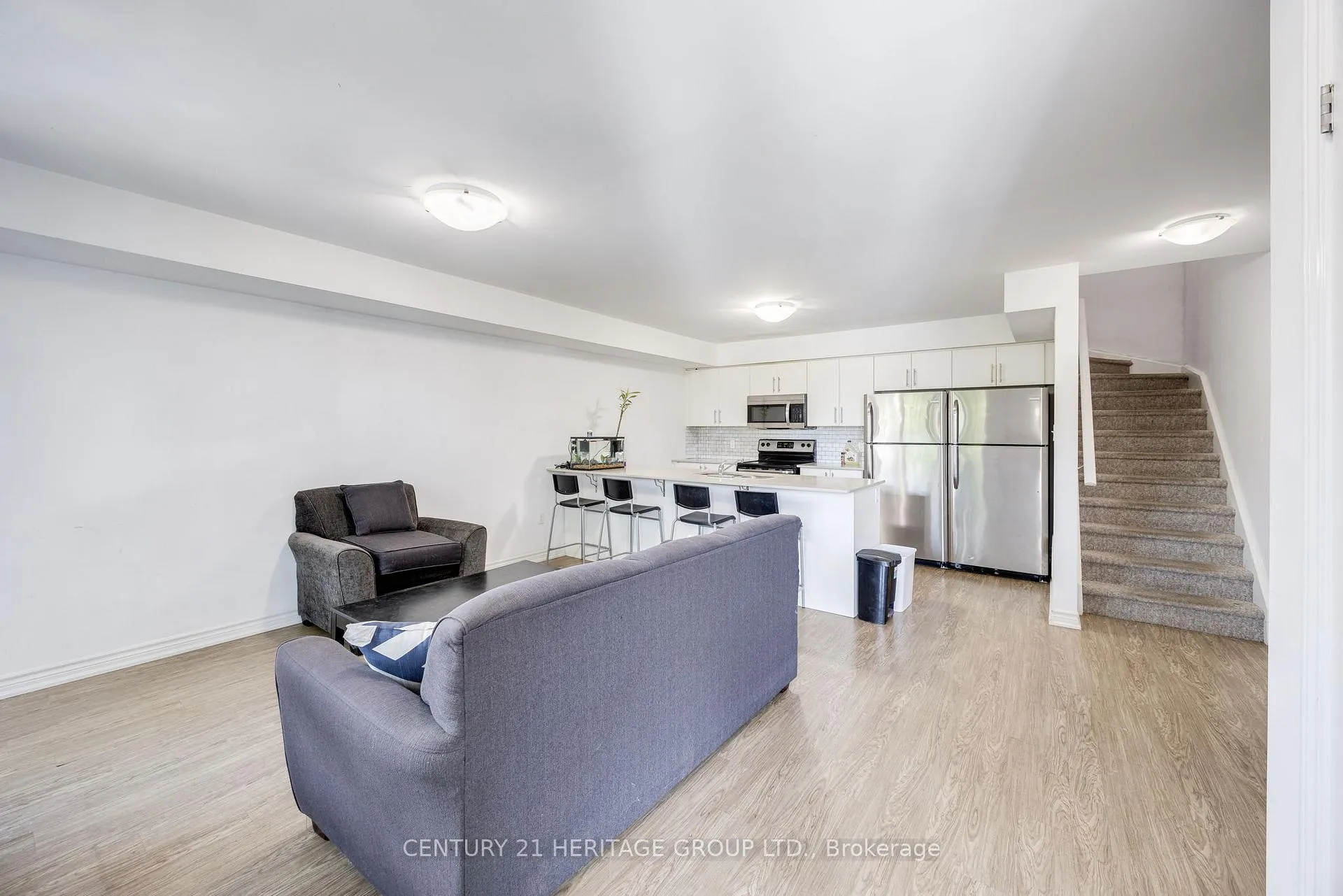 Photo 3 of Unit 5, 244 Penetanguishene Road, Barrie, Georgian Drive — HOMEH